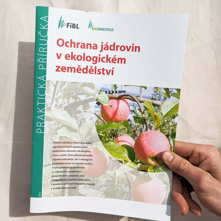 Ochrana jádrovin v ekologickém zemědělství publikácia 	
OOPOJ
